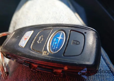 2015 Subaru Outback 2.5I Limited z USA, uszkodzony, nr VIN 4S4BSALC1F3259310